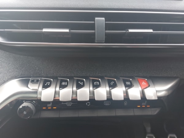 Used Peugeot 3008 2019 for sale - 76144732: Photo 16
