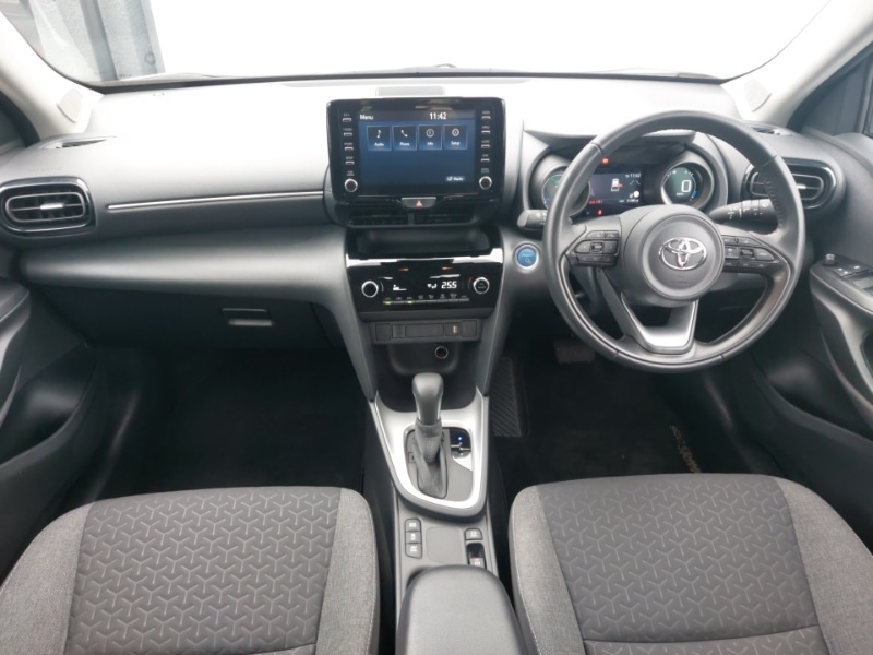 Used Toyota Yaris Cross 2022 for sale - 76254757: Photo 2