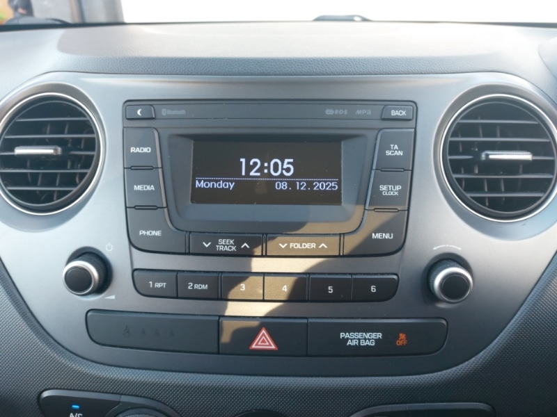 Used Hyundai i10 2017 for sale - 76860498: Photo 11