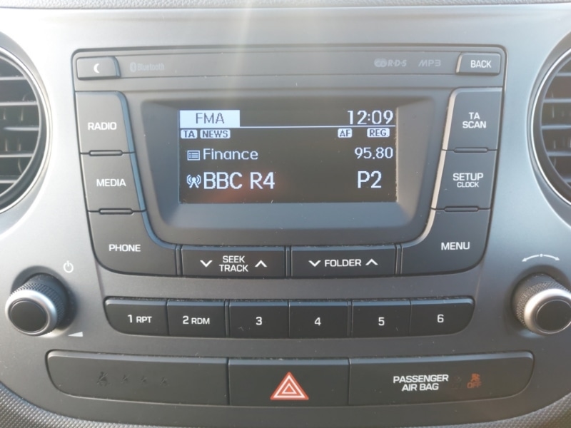 Used Hyundai i10 2017 for sale - 76860498: Photo 12