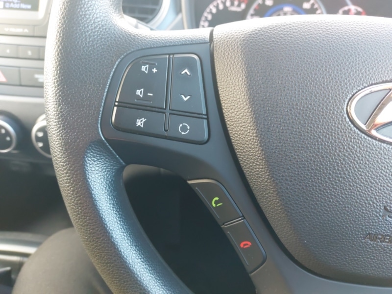 Used Hyundai i10 2017 for sale - 76860498: Photo 18