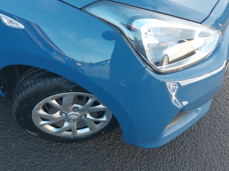 Used Hyundai i10 2017 for sale - 76860498: Photo 9