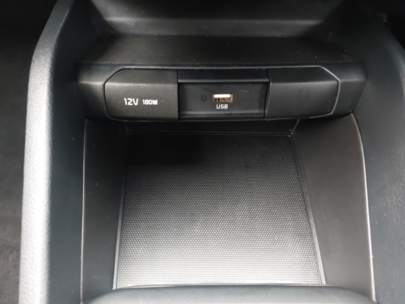 Used Kia Stonic 2022 for sale - 76911635: Photo 17