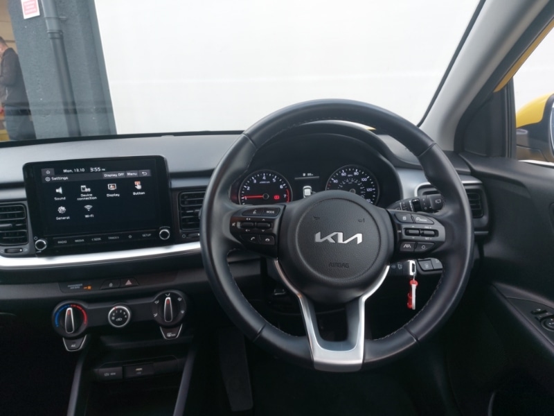 Used Kia Stonic 2022 for sale - 76911635: Photo 7