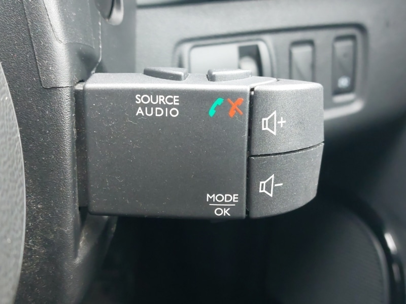 Used Renault Clio 2017 for sale - 77669656: Photo 17