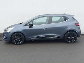 Used Renault Clio 2017 for sale - 77669656: Photo