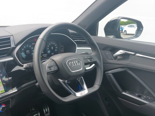 Used Audi Q3 2022 for sale - 76121111: Photo 10
