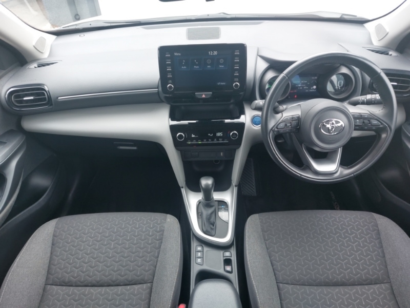 Used Toyota Yaris Cross 2022 for sale - 77433506: Photo 2