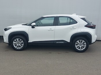 Used Toyota Yaris Cross 2022 for sale - 77433506: Photo