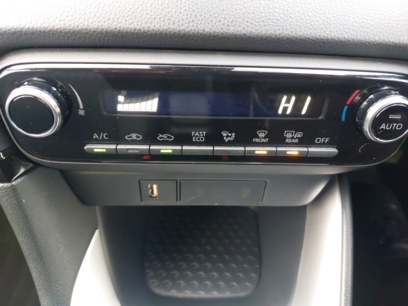 Used Toyota Yaris 2022 for sale - 76816349: Photo 16