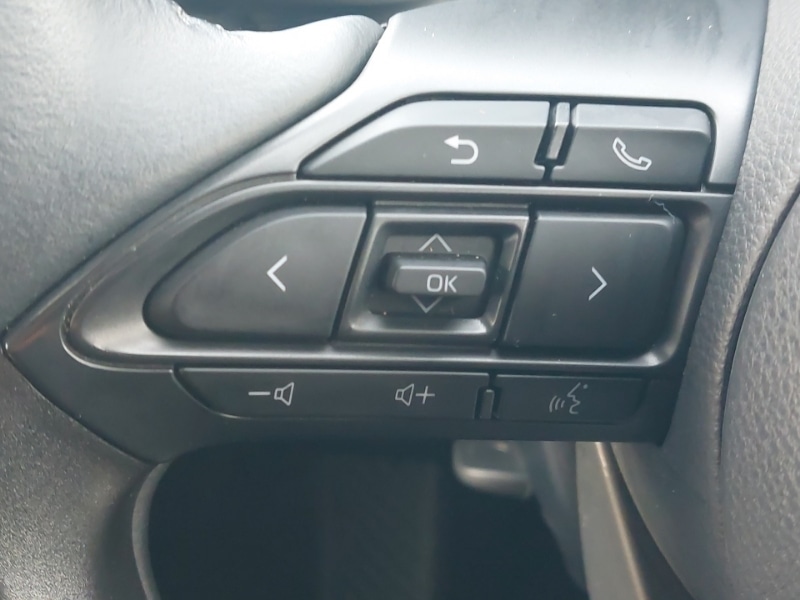 Used Toyota Yaris 2022 for sale - 76816349: Photo 18