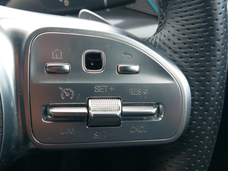 Used Mercedes-Benz EQC 2022 for sale - 76885565: Photo 19