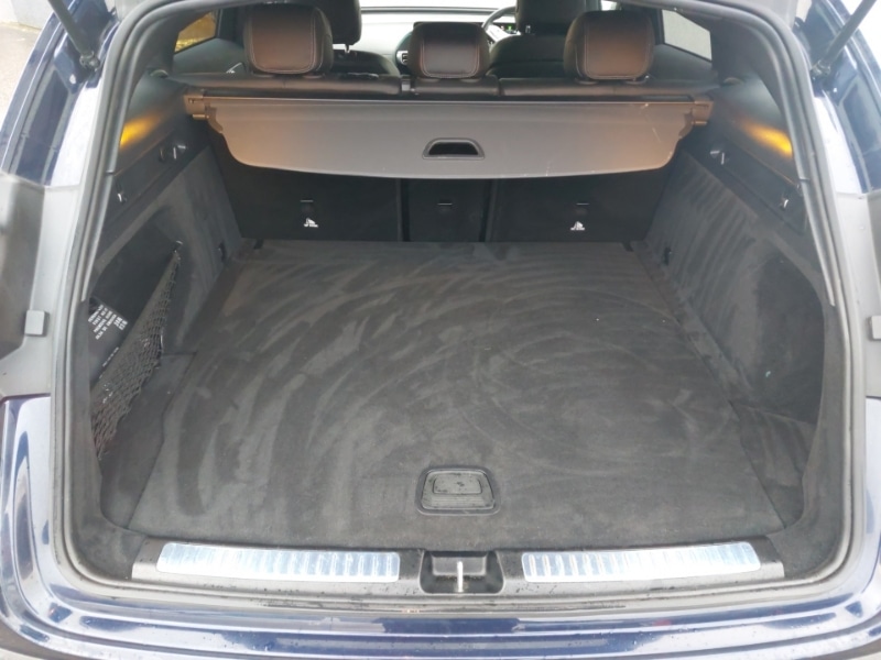 Used Mercedes-Benz EQC 2022 for sale - 76885565: Photo 8