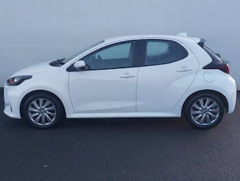 Used Toyota Yaris 2023 for sale - 77265535: Photo