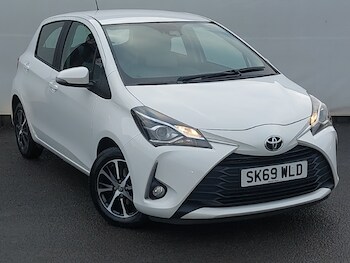 Used Toyota Yaris 2019 for sale - 77856219: Photo