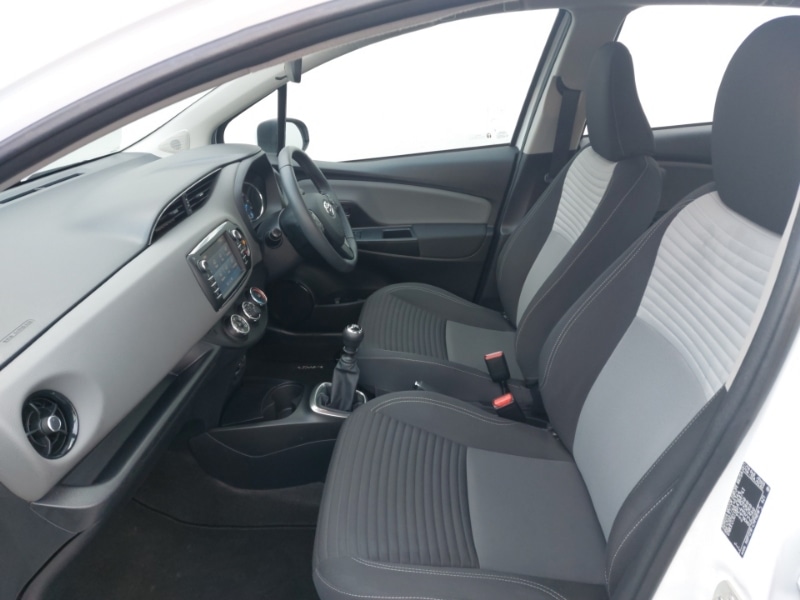 Used Toyota Yaris 2019 for sale - 77856219: Photo 5