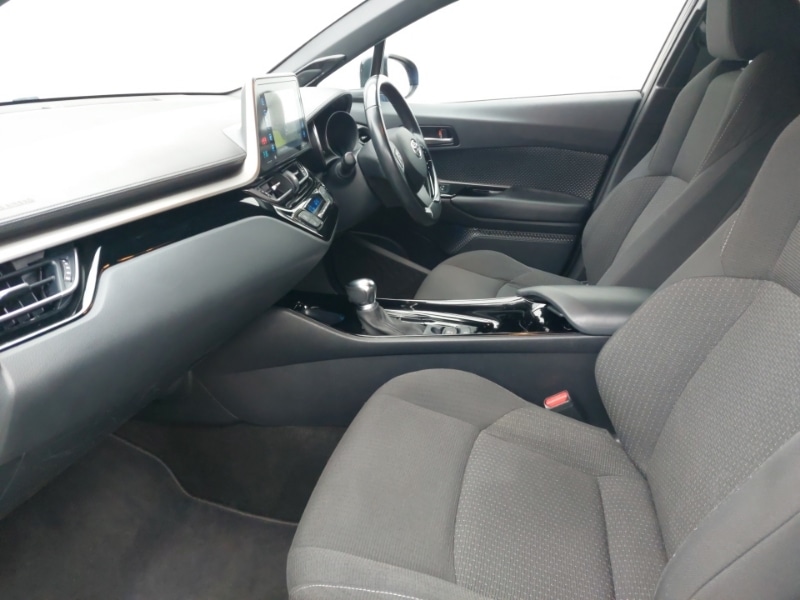 Used Toyota C-HR 2019 for sale - 77338448: Photo 5