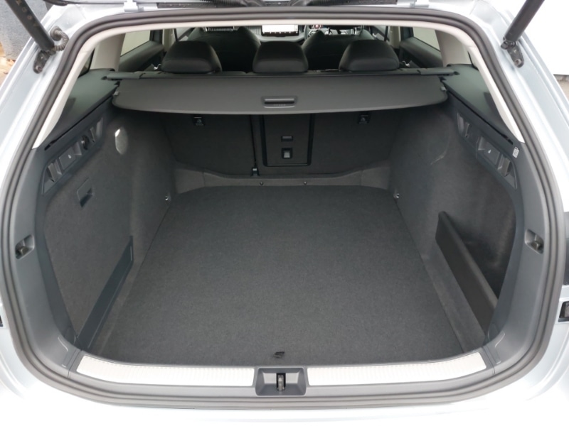 Used Skoda Superb 2024 for sale - 76708104: Photo 8