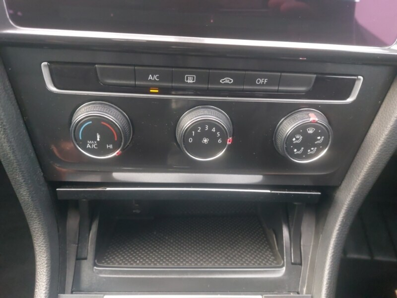 Used Volkswagen Golf 2017 for sale - 77183552: Photo 16