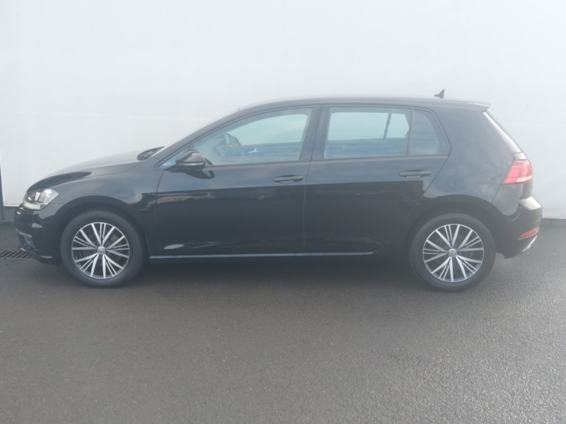 Used Volkswagen Golf 2017 for sale - 77183552: Photo 4
