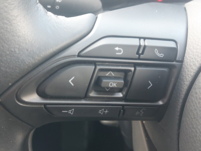 Used Toyota Yaris 2023 for sale - 77847420: Photo 18