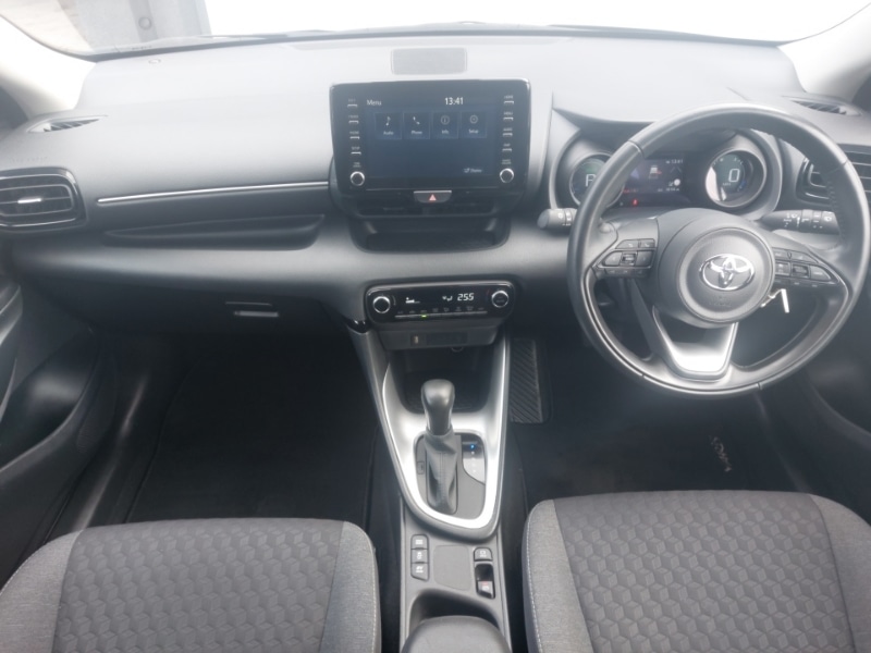 Used Toyota Yaris 2023 for sale - 77847420: Photo 2