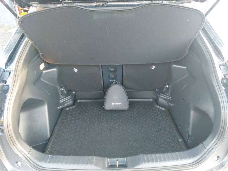 Used Toyota Yaris Cross 2022 for sale - 76925225: Photo 8