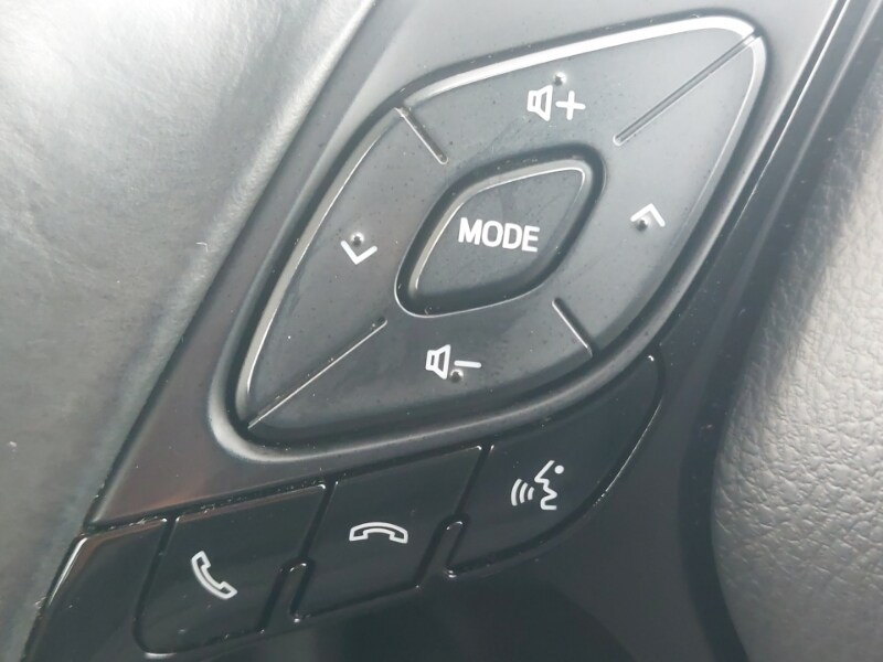 Used Toyota C-HR 2019 for sale - 77852631: Photo 18