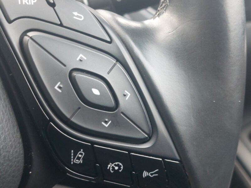 Used Toyota C-HR 2019 for sale - 77852631: Photo 19