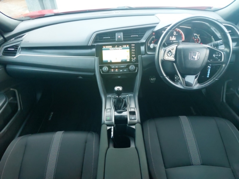 Used Honda Civic 2019 for sale - 76602657: Photo 2