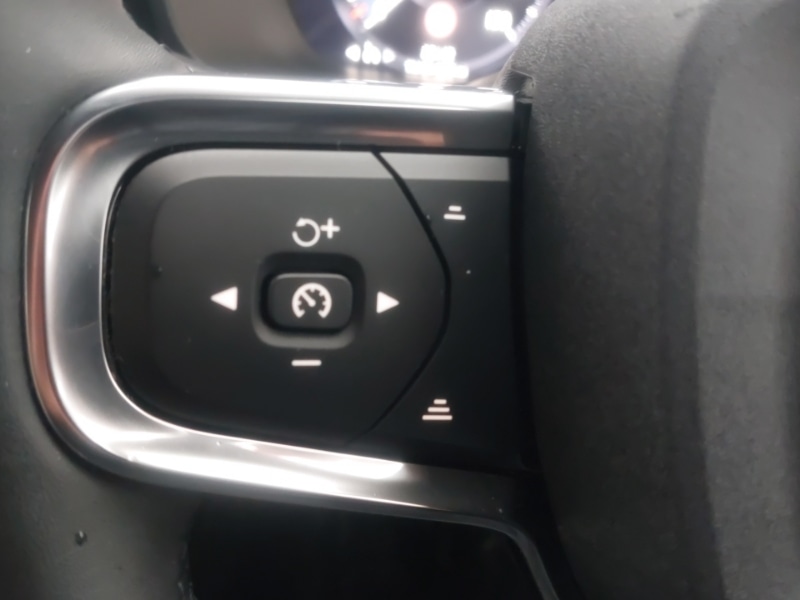 Used Volvo XC40 2023 for sale - 77580449: Photo 18