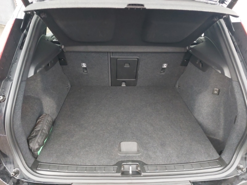 Used Volvo XC40 2023 for sale - 77580449: Photo 8