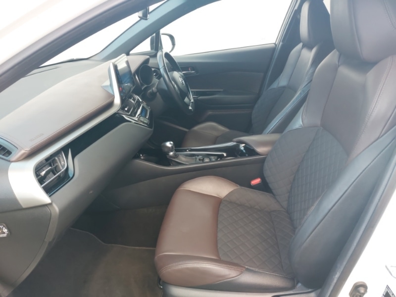 Used Toyota C-HR 2017 for sale - 77663963: Photo 5