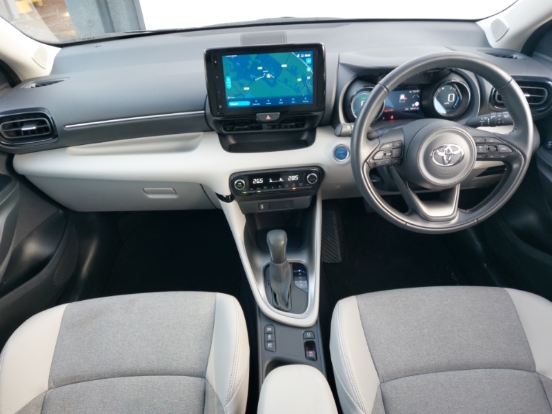 Used Toyota Yaris 2022 for sale - 77150311: Photo 2