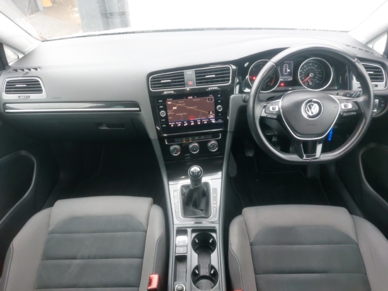 Used Volkswagen Golf 2019 for sale - 76450678: Photo 2