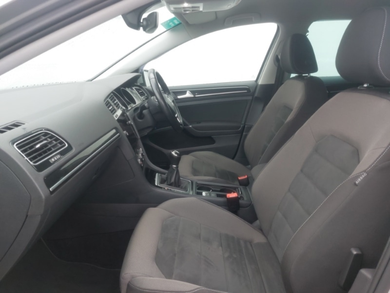 Used Volkswagen Golf 2019 for sale - 76450678: Photo 5