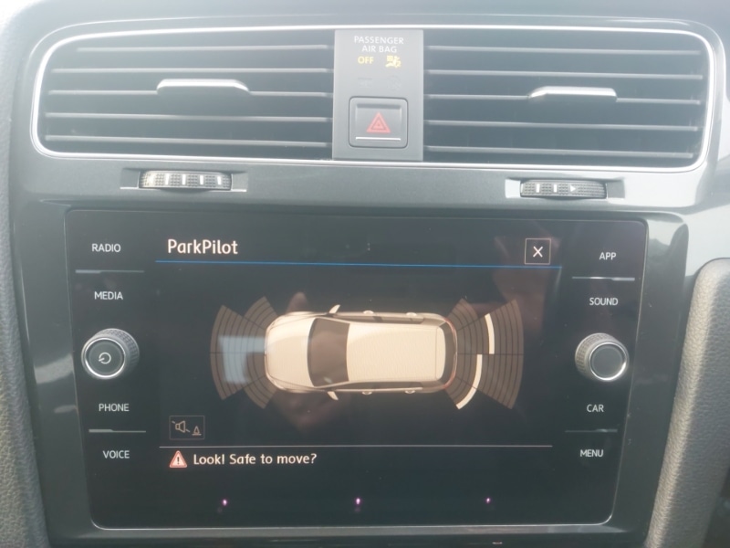 Used Volkswagen Golf 2017 for sale - 76964274: Photo 15