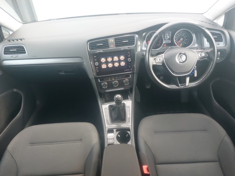 Used Volkswagen Golf 2017 for sale - 76964274: Photo 2