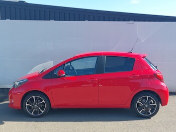 Used Toyota Yaris 2017 for sale - 78403648: Photo