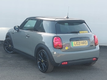 Used MINI Hatch 2021 for sale - 78467430: Photo