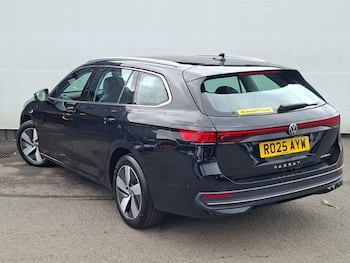 Used Volkswagen Passat 2025 for sale - 79686147: Photo
