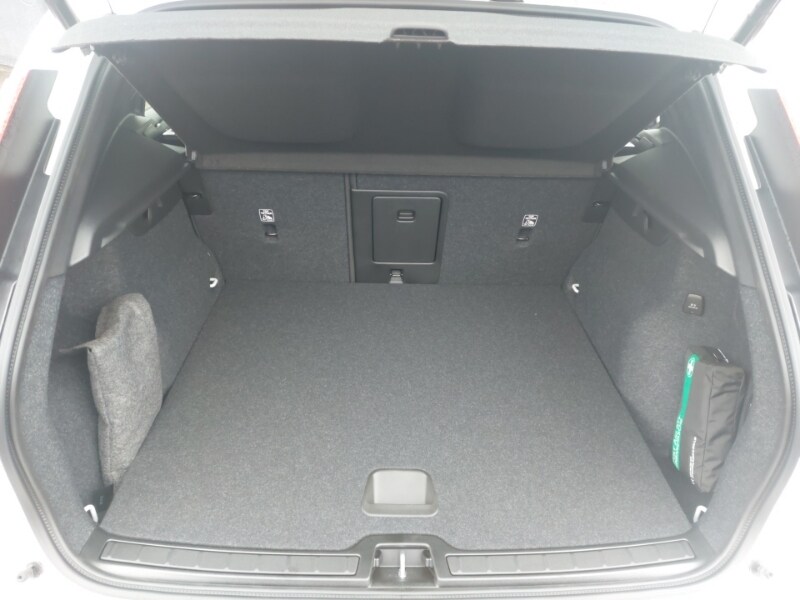 Used Volvo XC40 2025 for sale - 77544175: Photo 8