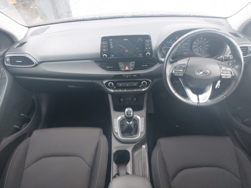 Used Hyundai i30 2017 for sale - 76575709: Photo 2
