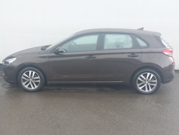 Used Hyundai i30 2017 for sale - 76575709: Photo