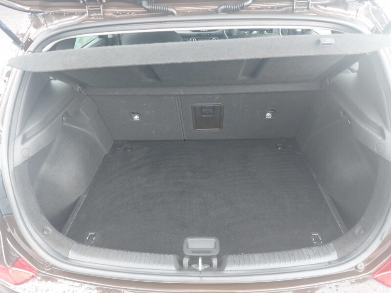 Used Hyundai i30 2017 for sale - 76575709: Photo 8