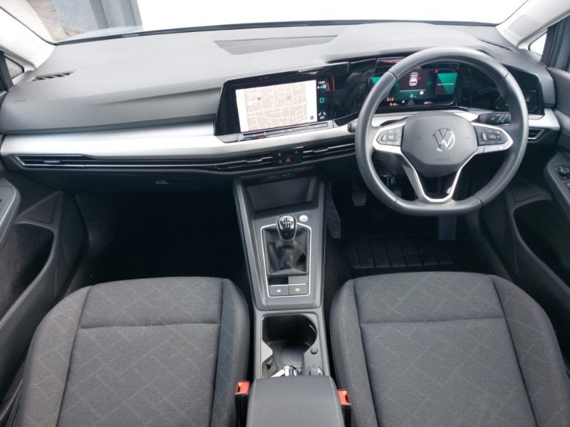 Used Volkswagen Golf 2023 for sale - 77847400: Photo 2