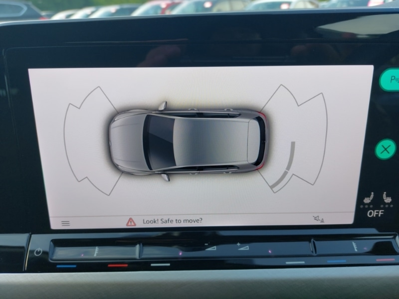 Used Volkswagen Golf 2023 for sale - 77972121: Photo 16