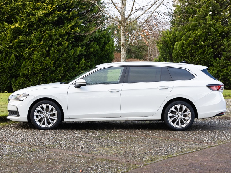 Used Skoda Superb 2024 for sale - 77605882: Photo 4