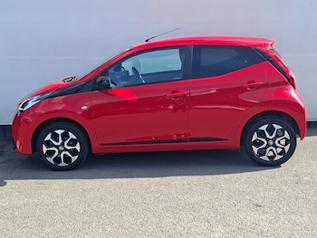 Used Toyota AYGO 2020 for sale - 79461302: Photo