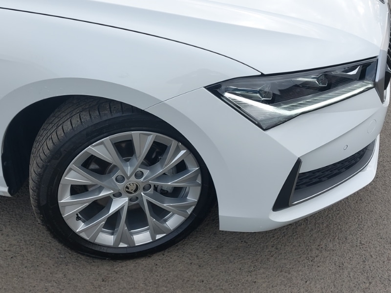 Used Skoda Superb 2024 for sale - 76708090: Photo 9